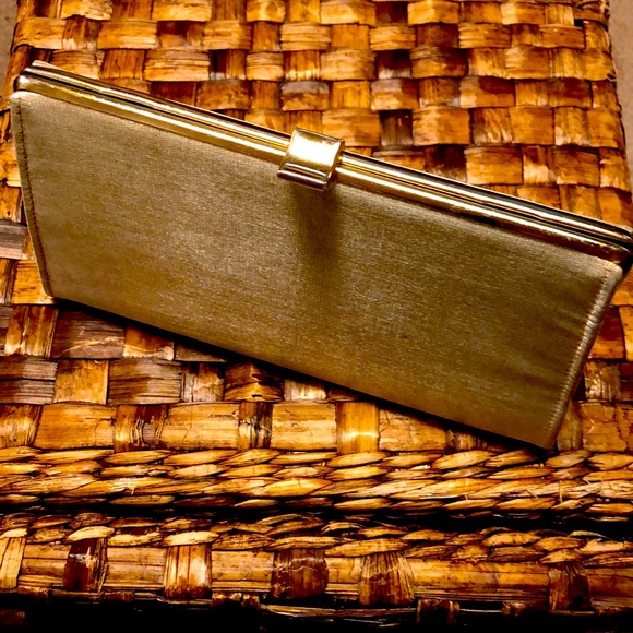 Vintage 1960s Barbie Gold metallic clutch purse - Picture 2 of 4